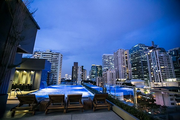 Rooftop Infinity Pool